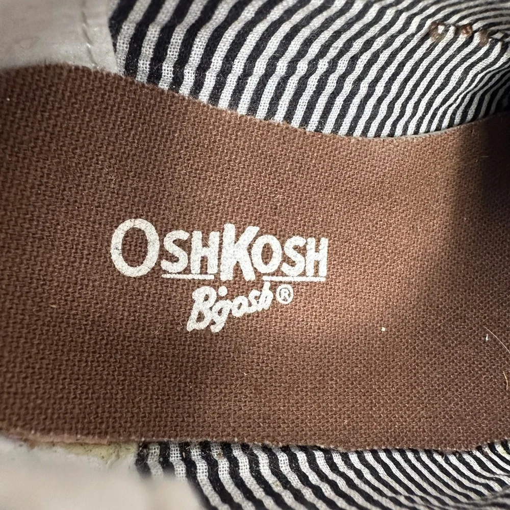 Oshkosh loafers size 5 children’s